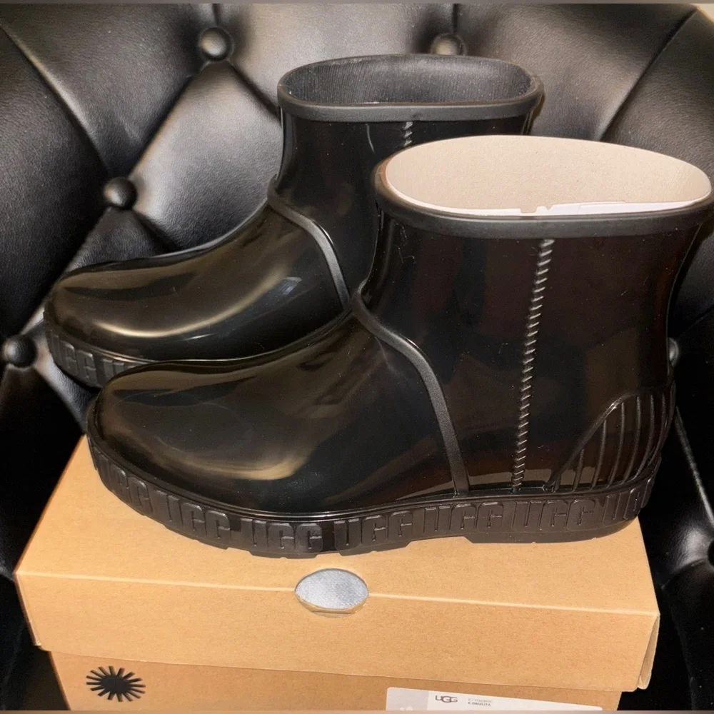 UGG Drizlita Rain Boots